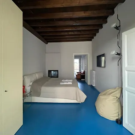 شقة Newly Renovated Three-room ميلان